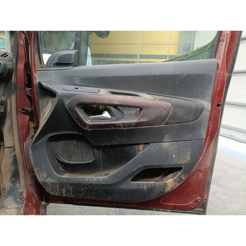 Recambio de guarnecido puerta delantera derecha para peugeot rifter 1.5 bluehdi 130 referencia OEM IAM   