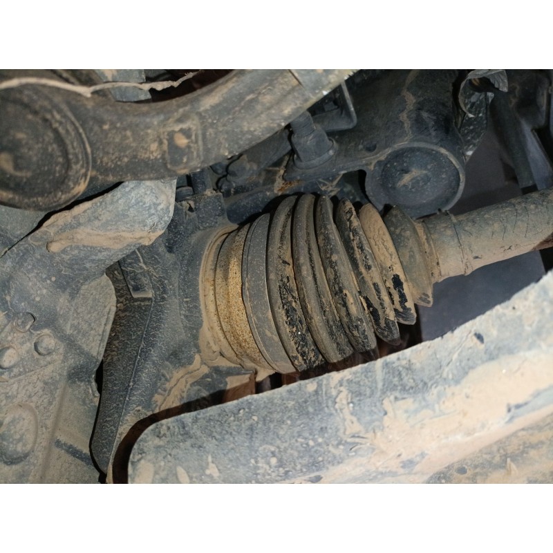 Recambio de mangueta delantera izquierda para peugeot rifter 1.5 bluehdi 130 referencia OEM IAM   