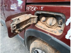 Recambio de tapa exterior combustible para peugeot rifter 1.5 bluehdi 130 referencia OEM IAM    2