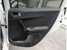 GUARNECIDO PUERTA TRASERA DERECHA 