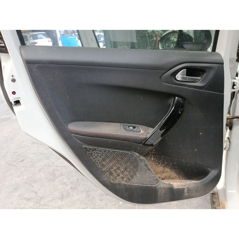 Recambio de guarnecido puerta trasera izquierda para peugeot 2008 i (cu_) 1.2 thp 110 / puretech 110 referencia OEM IAM   