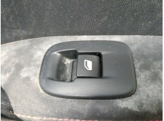 MANDO ELEVALUNAS TRASERO DERECHO 