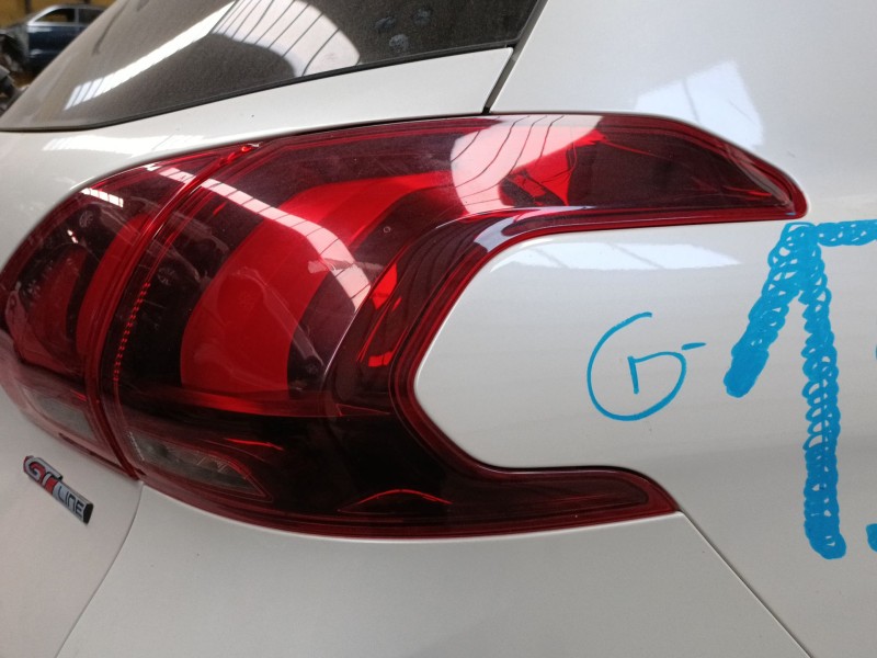 Recambio de piloto trasero derecho para peugeot 2008 i (cu_) 1.2 thp 110 / puretech 110 referencia OEM IAM   