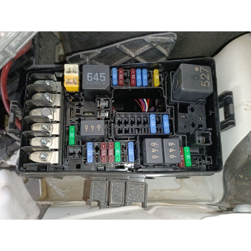 Recambio de caja reles / fusibles para volkswagen tiguan (ad1, ax1) 2.0 tdi referencia OEM IAM   