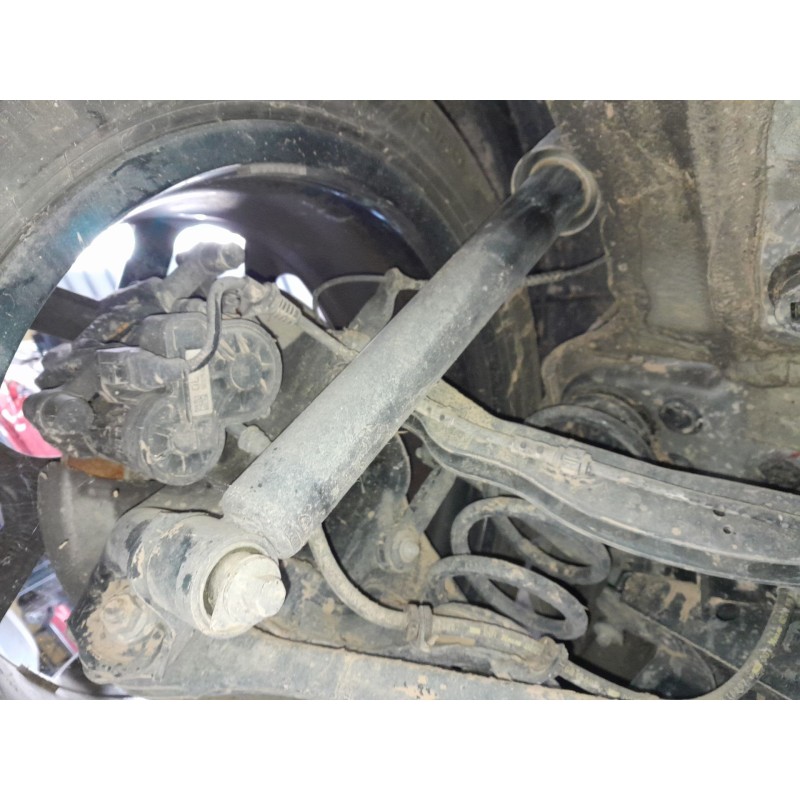 Recambio de amortiguador trasero izquierdo para bmw x1 (f48) sdrive 18 d referencia OEM IAM   