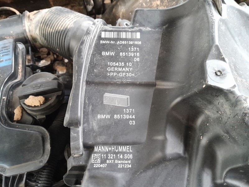 Recambio de filtro aire para bmw x1 (f48) sdrive 18 d referencia OEM IAM 8513916  