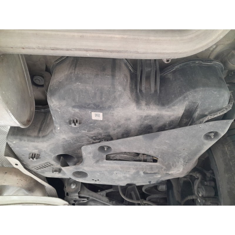 Recambio de adblue para bmw x1 (f48) sdrive 18 d referencia OEM IAM 739929016  