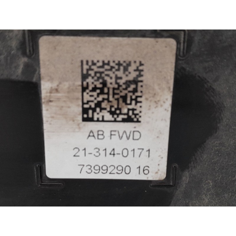 Recambio de adblue para bmw x1 (f48) sdrive 18 d referencia OEM IAM 739929016  