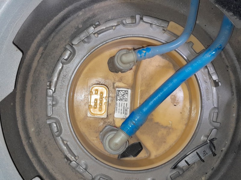 Recambio de aforador para bmw x1 (f48) sdrive 18 d referencia OEM IAM 730048311 121121 