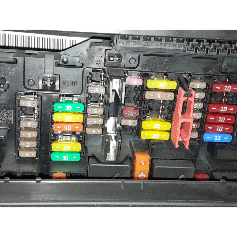 Recambio de caja reles / fusibles para bmw x1 (f48) sdrive 18 d referencia OEM IAM   