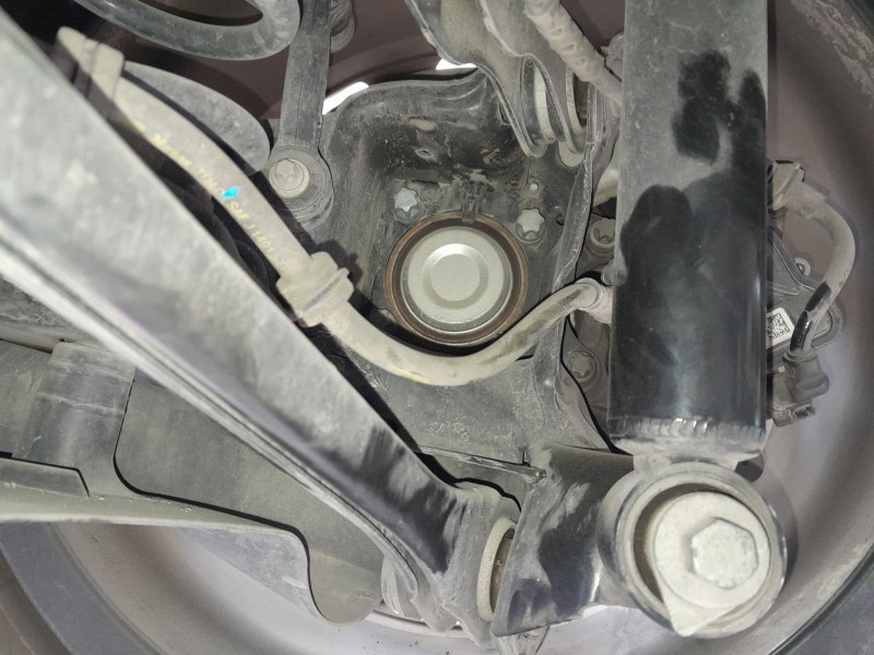 Recambio de mangueta trasera derecha para bmw x1 (f48) sdrive 18 d referencia OEM IAM   