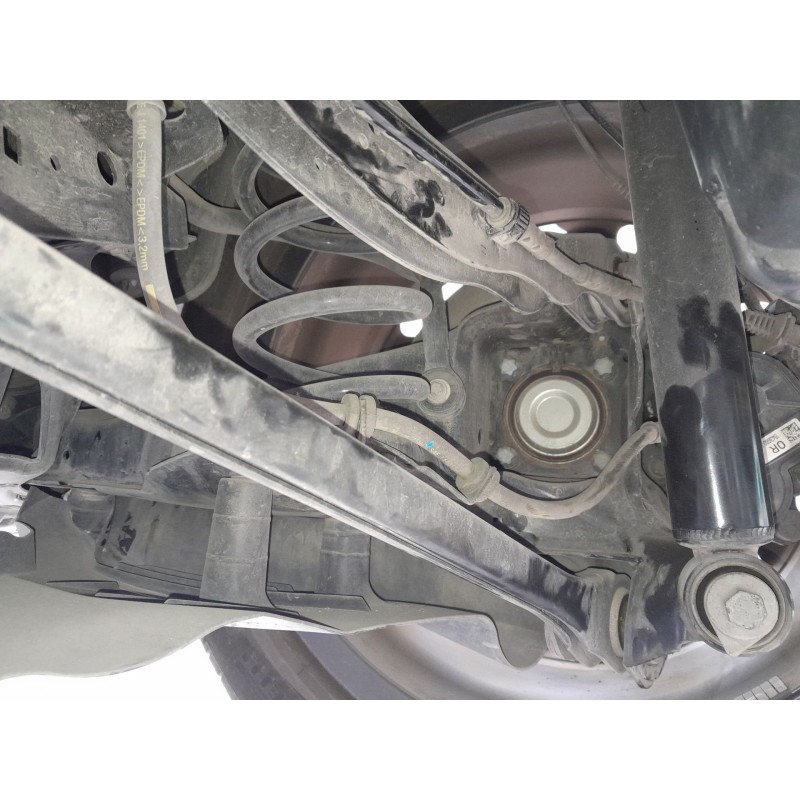 Recambio de mangueta trasera derecha para bmw x1 (f48) sdrive 18 d referencia OEM IAM   