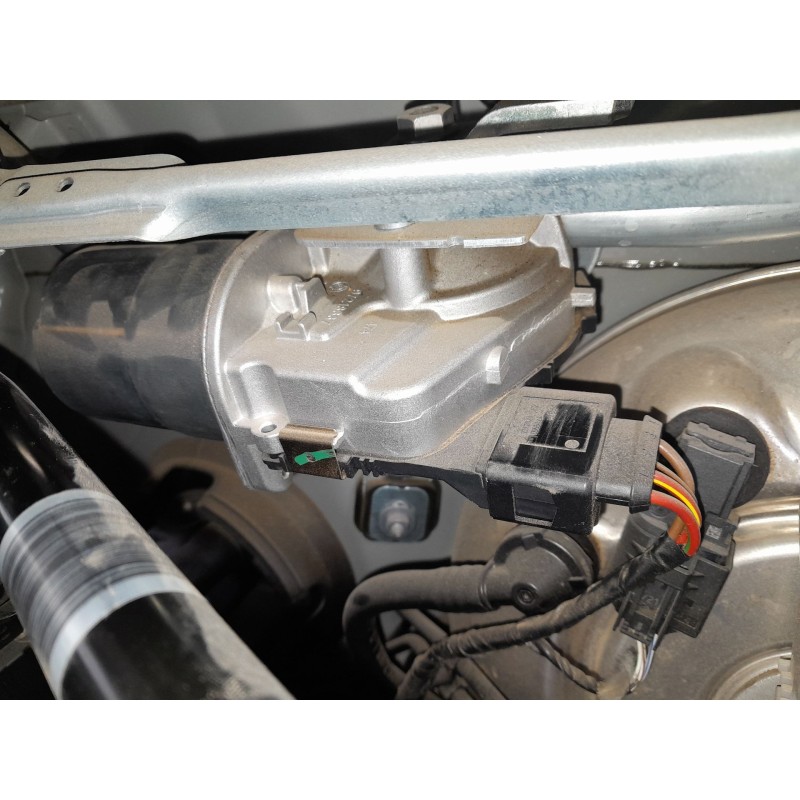 Recambio de motor limpia delantero para bmw x1 (f48) sdrive 18 d referencia OEM IAM 0390243671  