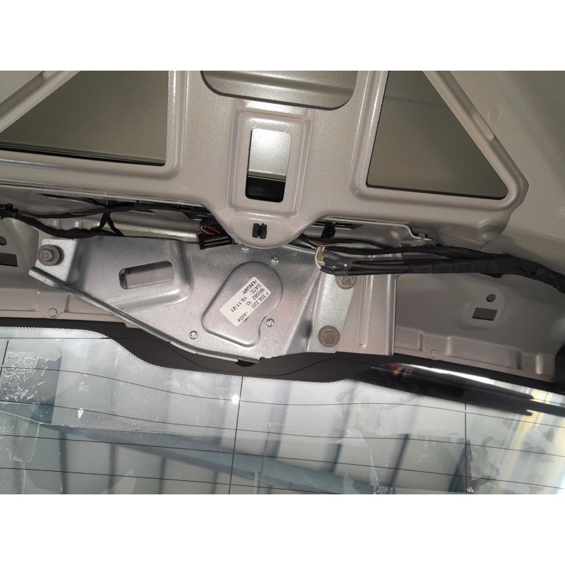 Recambio de motor limpia trasero para bmw x1 (f48) sdrive 18 d referencia OEM IAM 7356220 185582 