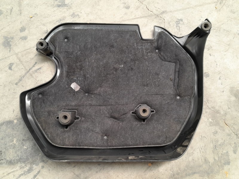 Recambio de tapa motor para bmw x1 (f48) sdrive 18 d referencia OEM IAM   