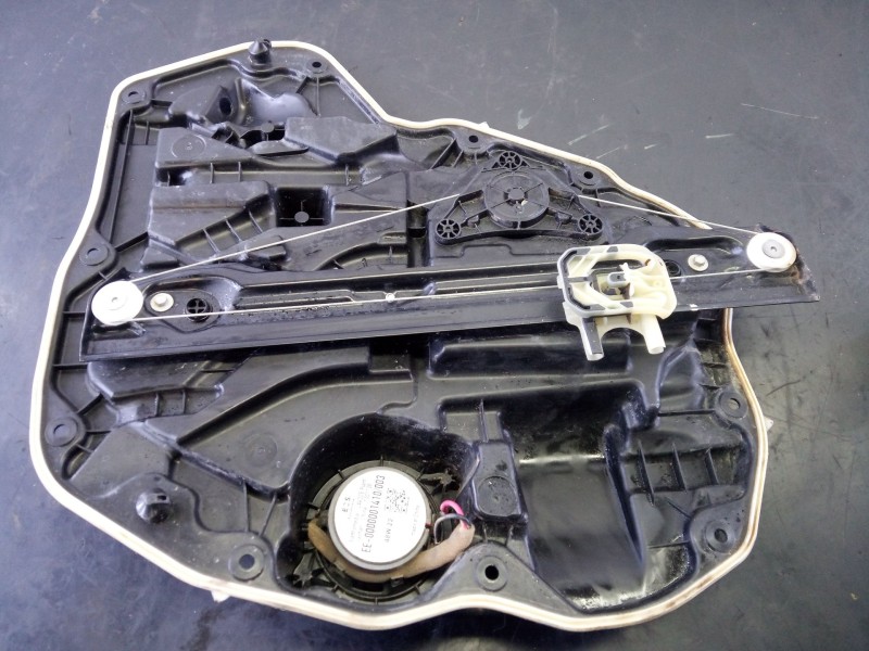 Recambio de elevalunas trasero izquierdo para ineos grenadier todo terreno, cerrada 3.0 ttd 4x4 (gec) referencia OEM IAM   