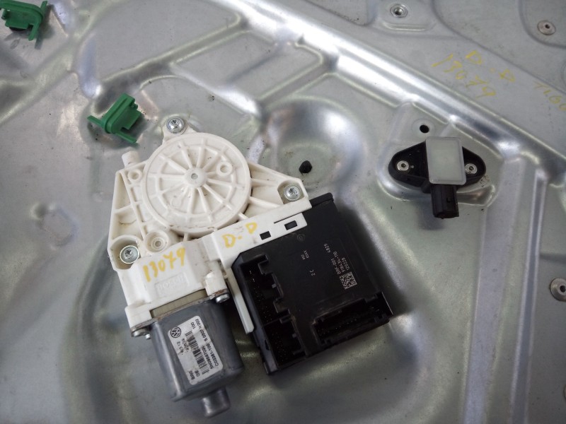 Recambio de elevalunas delantero derecho para volkswagen tiguan (5n2) t1 bluemotion referencia OEM IAM   