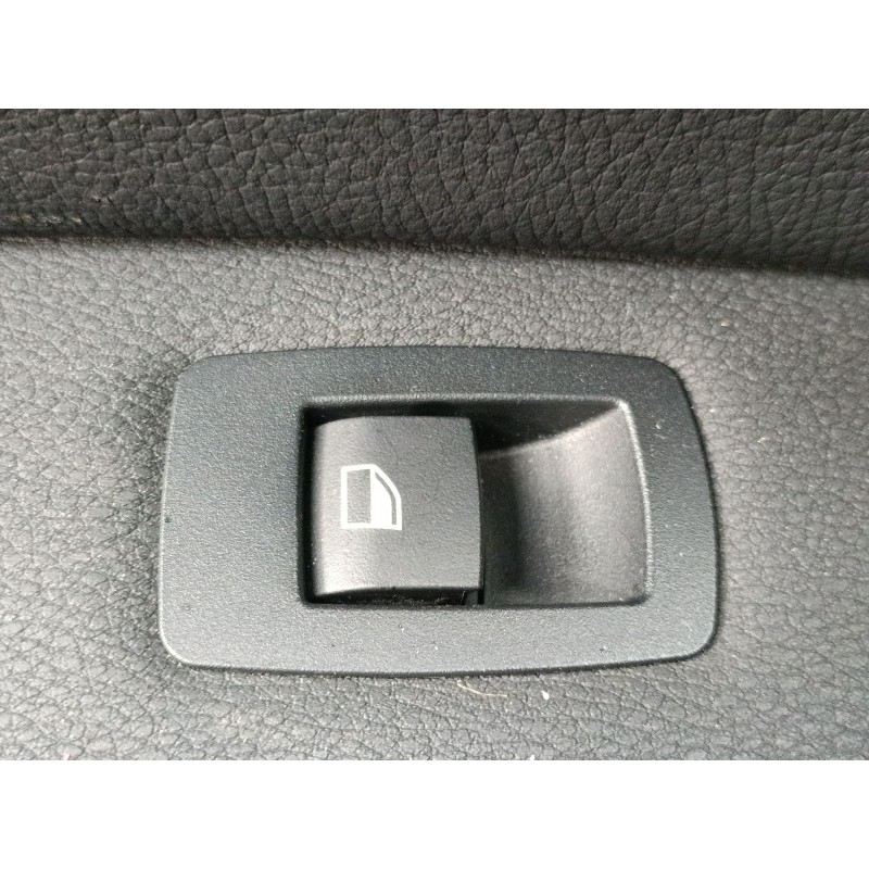 Recambio de mando elevalunas trasero izquierdo para bmw x1 (f48) sdrive 18 d referencia OEM IAM   