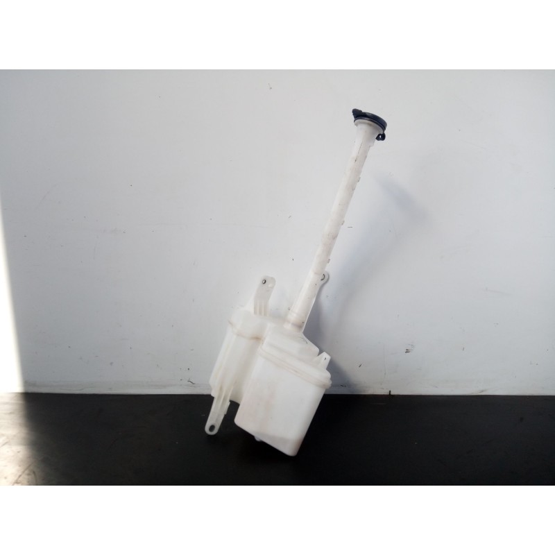 Recambio de deposito limpia para toyota c-hr hybrid dynamic referencia OEM IAM 85310F4040  