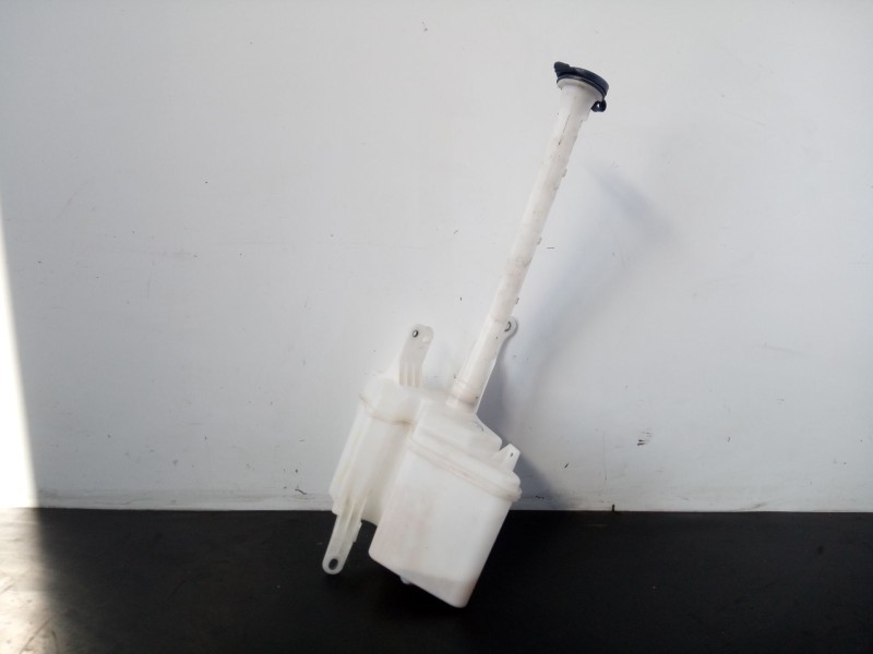 Recambio de deposito limpia para toyota c-hr hybrid dynamic referencia OEM IAM 85310F4040  