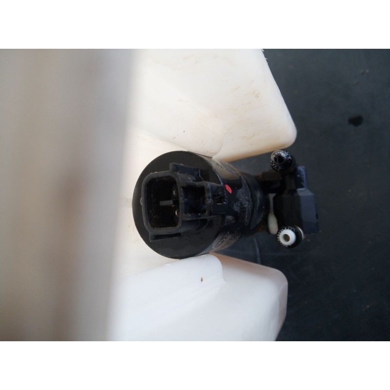 Recambio de deposito limpia para toyota c-hr hybrid dynamic referencia OEM IAM 85310F4040  