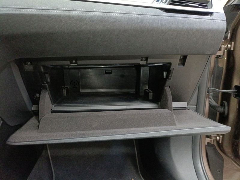 Recambio de guantera para bmw x1 (f48) sdrive 18 d referencia OEM IAM   