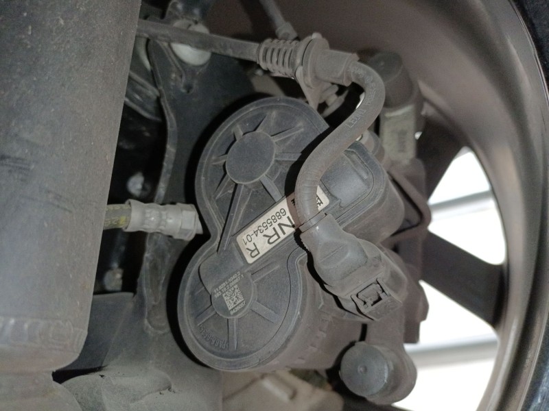 Recambio de pinza freno trasera derecha para bmw x1 (f48) sdrive 18 d referencia OEM IAM 6885534  