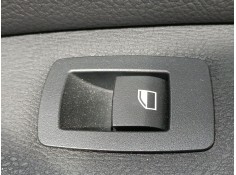 MANDO ELEVALUNAS TRASERO DERECHO 