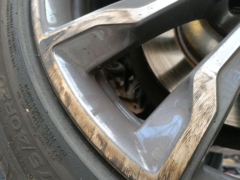 Recambio de llanta para bmw x4 (g02, f98) xdrive 20 d referencia OEM IAM 275/40/20  