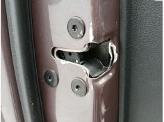 CERRADURA PUERTA DELANTERA IZQUIERDA 