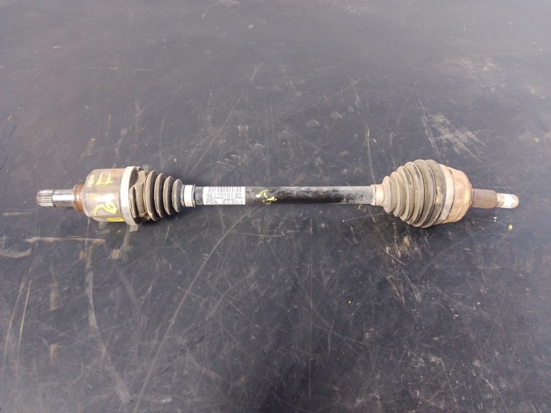 Recambio de transmision delantera izquierda para peugeot 3008 gt line referencia OEM IAM 9677915180  P1-B6-44