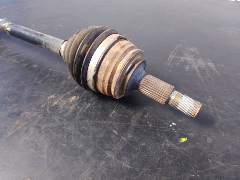 Recambio de transmision delantera izquierda para peugeot 3008 gt line referencia OEM IAM 9677915180  P1-B6-44