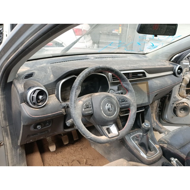 Recambio de salpicadero para mg mg zs suv 1.0 t-gdi referencia OEM IAM   