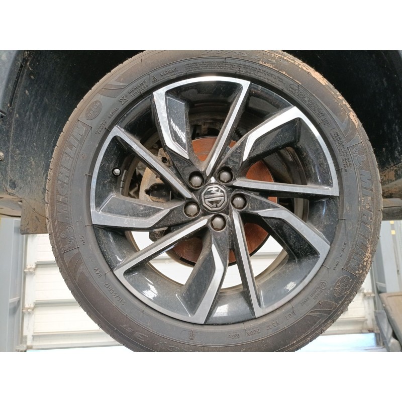 Recambio de juego llantas para mg mg zs suv 1.0 t-gdi referencia OEM IAM 215/55/17  