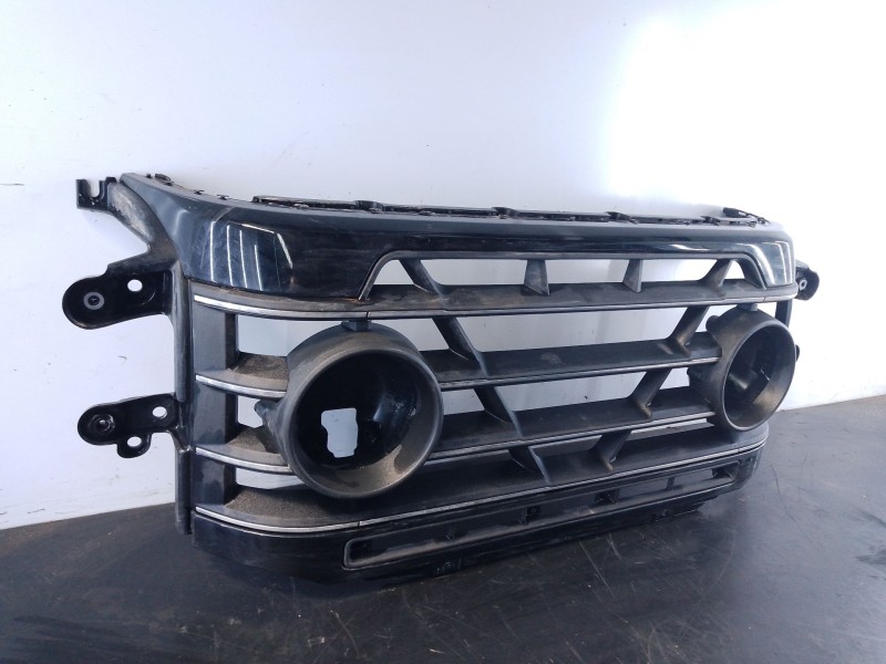 Recambio de rejilla delantera para ineos grenadier todo terreno, cerrada 3.0 ttd 4x4 (gec) referencia OEM IAM   