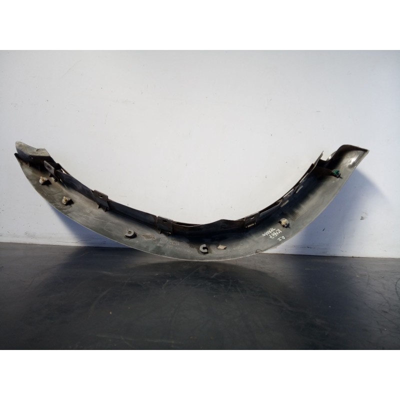 Recambio de aletin delantero izquierdo para nissan terrano/terrano.ii (r20) comfort plus referencia OEM IAM   