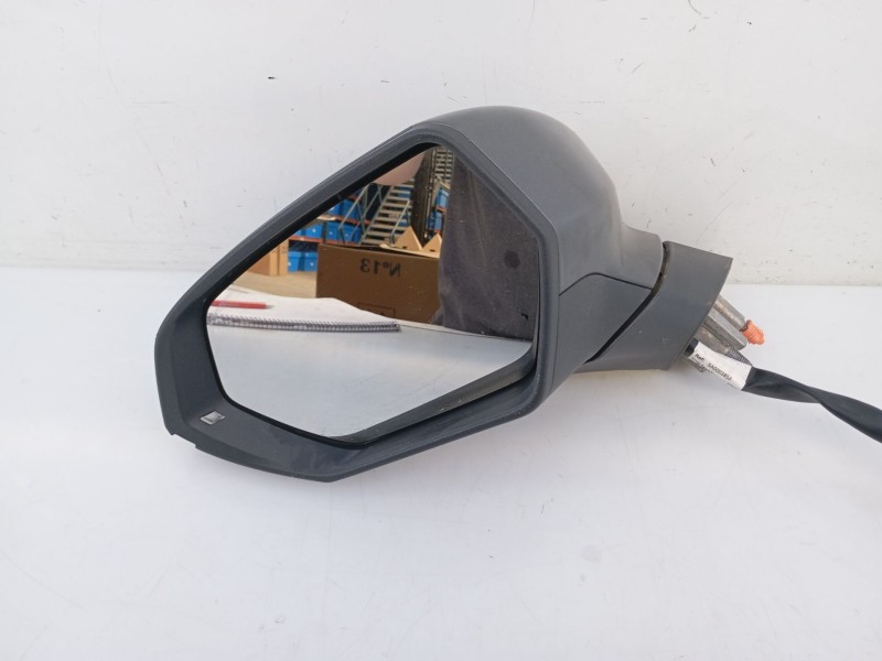 Recambio de retrovisor izquierdo electrico para seat leon sportstourer kl8 fr hybrid referencia OEM IAM   