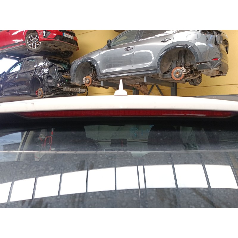 Recambio de luz central de freno para audi q3 (8ub, 8ug) 2.0 tdi quattro referencia OEM IAM   