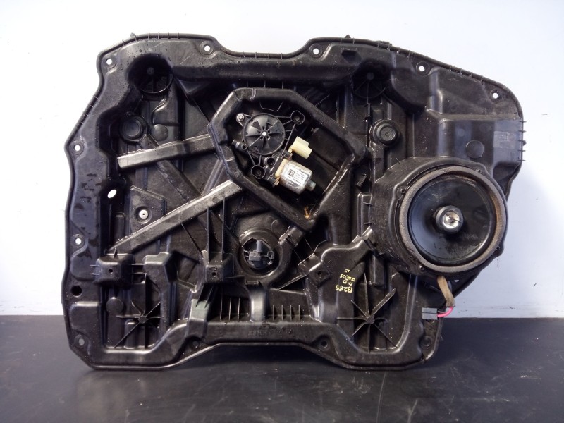 Recambio de elevalunas delantero derecho para ineos grenadier todo terreno, cerrada 3.0 ttd 4x4 (gec) referencia OEM IAM CM09412