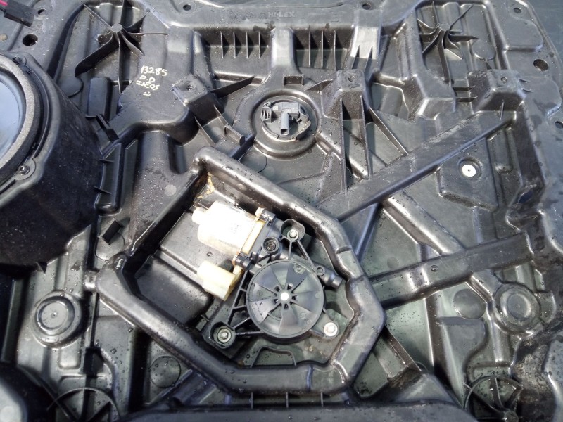 Recambio de elevalunas delantero derecho para ineos grenadier todo terreno, cerrada 3.0 ttd 4x4 (gec) referencia OEM IAM CM09412