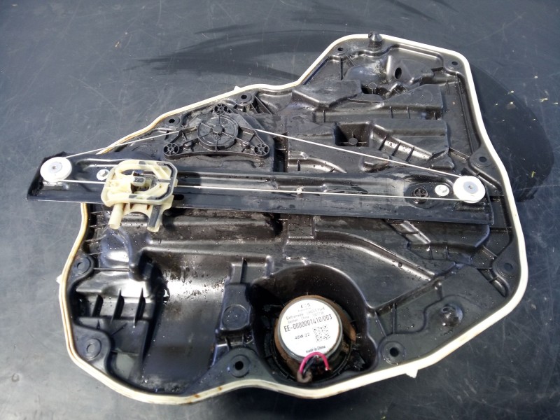 Recambio de elevalunas trasero derecho para ineos grenadier todo terreno, cerrada 3.0 ttd 4x4 (gec) referencia OEM IAM CM0941400