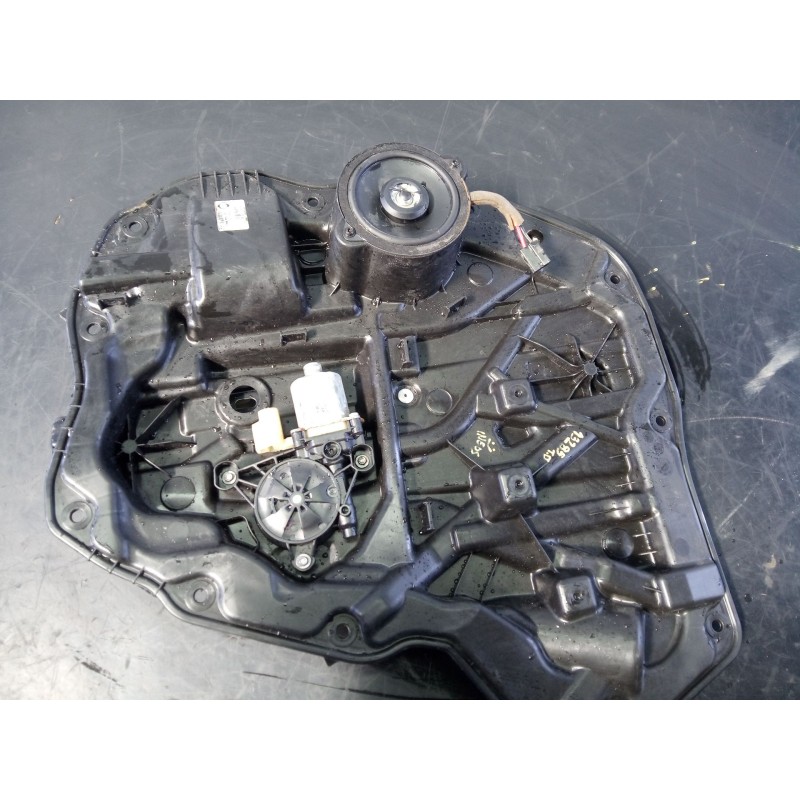 Recambio de elevalunas trasero derecho para ineos grenadier todo terreno, cerrada 3.0 ttd 4x4 (gec) referencia OEM IAM CM0941400