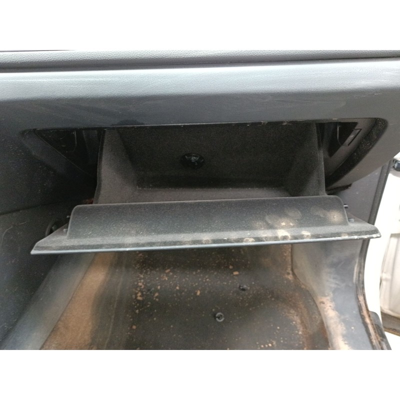 Recambio de guantera para audi q3 (8ub, 8ug) 2.0 tdi quattro referencia OEM IAM   