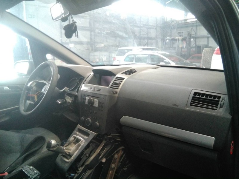 opel zafira b del año 2006