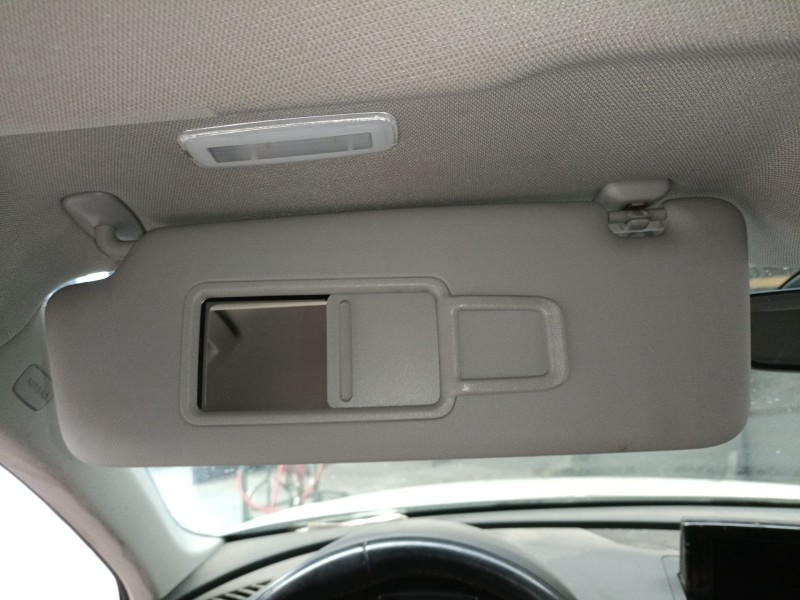 Recambio de parasol izquierdo para audi q3 (8ub, 8ug) 2.0 tdi quattro referencia OEM IAM   