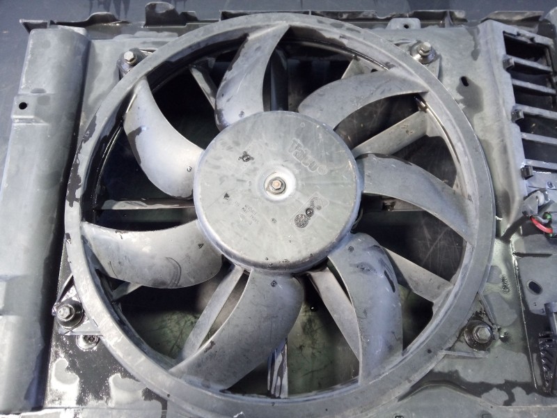 Recambio de electroventilador para peugeot partner tepee 1.6 bluehdi 100 referencia OEM IAM FC1049874716T  