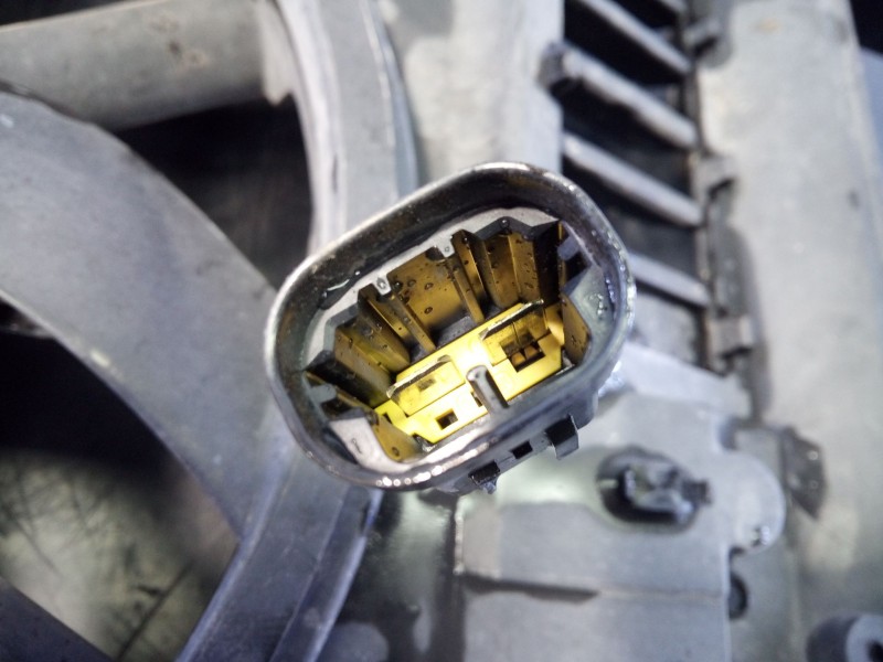 Recambio de electroventilador para peugeot partner tepee 1.6 bluehdi 100 referencia OEM IAM FC1049874716T  