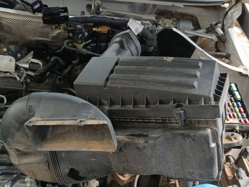 Recambio de filtro aire para audi q3 (8ub, 8ug) 2.0 tdi quattro referencia OEM IAM   