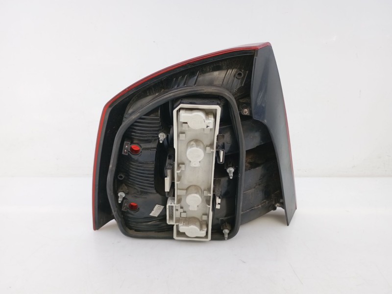 Recambio de piloto trasero derecho para skoda octavia berlina (1z3) trend referencia OEM IAM   