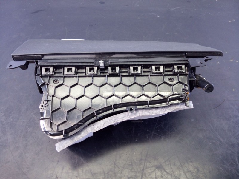 Recambio de guantera para bmw 1 (f20) 116 d referencia OEM IAM 922725006  